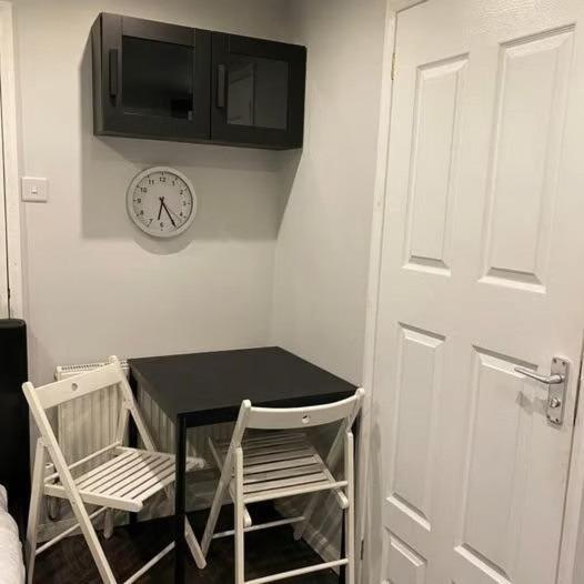 Vika Residence Deluxe Apartments Wednesbury Holiday Resort Exteriör bild